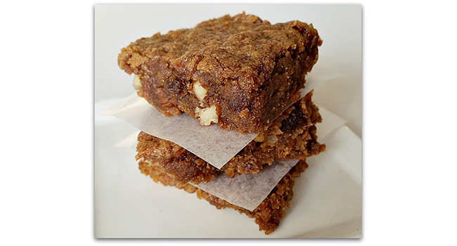 Carrot Cake Blondies with Spiced Rum Recipe 